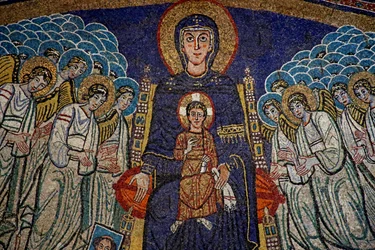 Die Apsis mit der Jungfrau und dem Kind mit Spender (Papst Paschal) und Engel